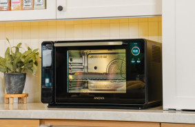 Anova Precision Oven 2.0: viedā cepeškrāsns, kas atpazīst ēdienu, gatavo ēdienu un kurai nepieciešams atsevišķs abonements.