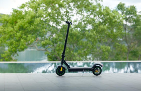 Ātrums līdz 25 km/h, jaudas rezerve līdz 60-110 km: Acer prezentēja elektriskos motorollerus un elektrisko velosipēdu
