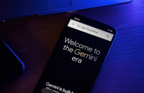 Marks Gurmans: Apple risina sarunas ar Google, lai integrētu Gemini mākslīgā intelekta modeli iPhone ierīcē