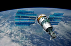 NASA astronauti uz SKS paslēpās no Krievijas satelīta atlūzām - tās sabruka