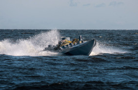 SBU Sea Baby drones uzbruka Krievijas helikopteriem un lidmašīnām - video