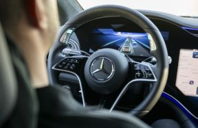 Drošība, atcelšana: Mercedes-Benz atsakās no plāna līdz 2030. gadam pārdot tikai elektriskos automobiļus