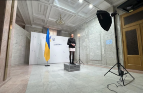 Iepazīstieties ar "Viktoriju" - Ukrainas Ārlietu ministrijas mākslīgā intelekta avatāru, kas izteiks oficiālus paziņojumus
