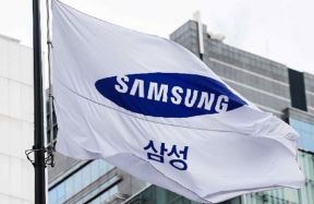 Krīze, konkurence, karš: Samsung pārceļ vadītājus uz sešu dienu darba nedēļu