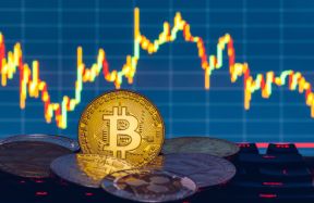 Pirmo reizi trīs mēnešu laikā Bitcoin samazinājās zem $25000, gaidot FED procentu likmes paaugstināšanu.
