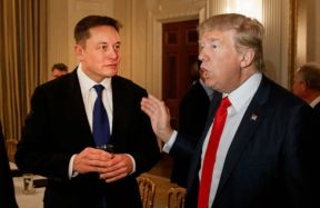 Trump piedāvāja Musk nopirkt patiesību sociālo, - Washington Post