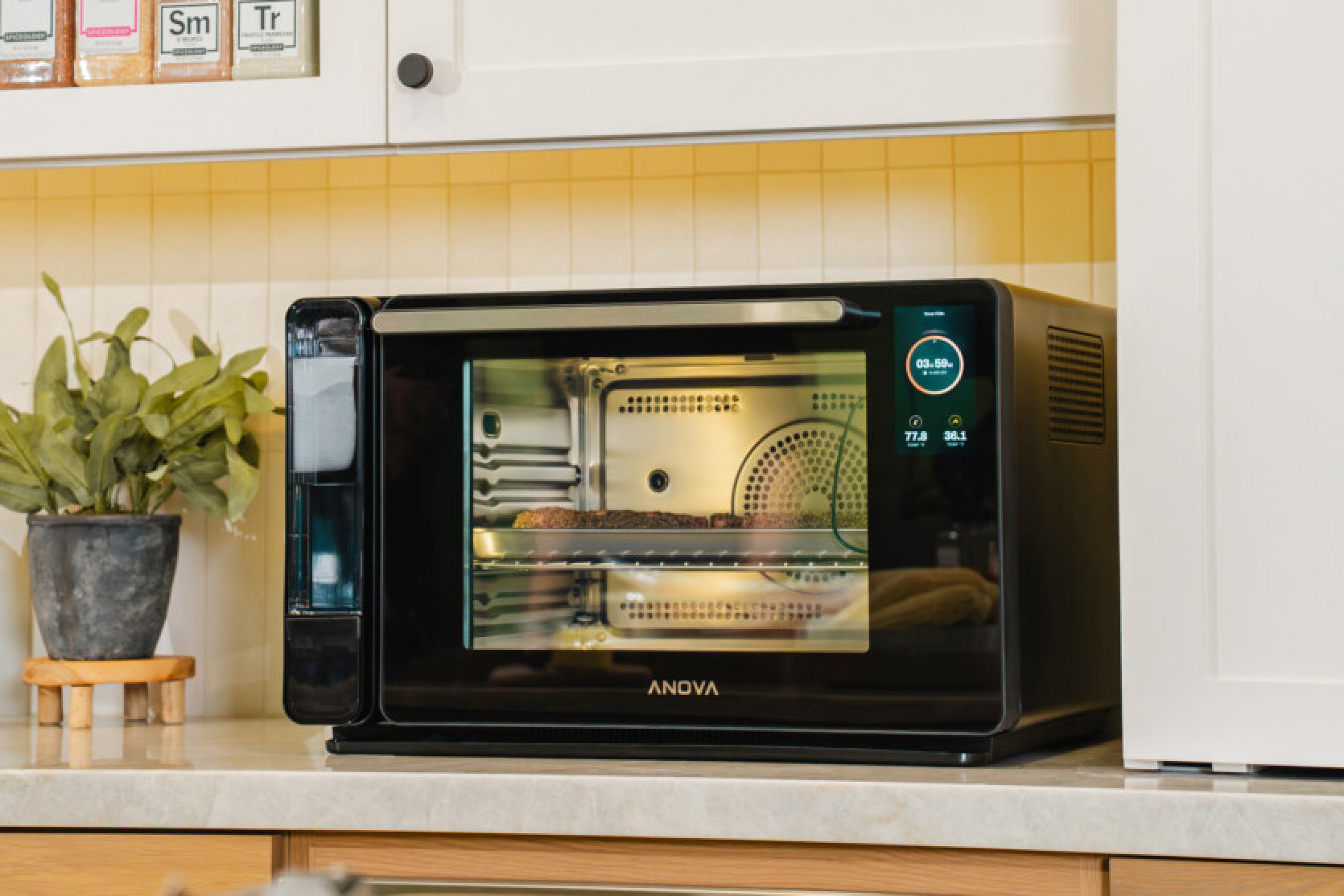 Anova Precision Oven 2.0: viedā cepeškrāsns, kas atpazīst ēdienu, gatavo ēdienu un kurai nepieciešams atsevišķs abonements.