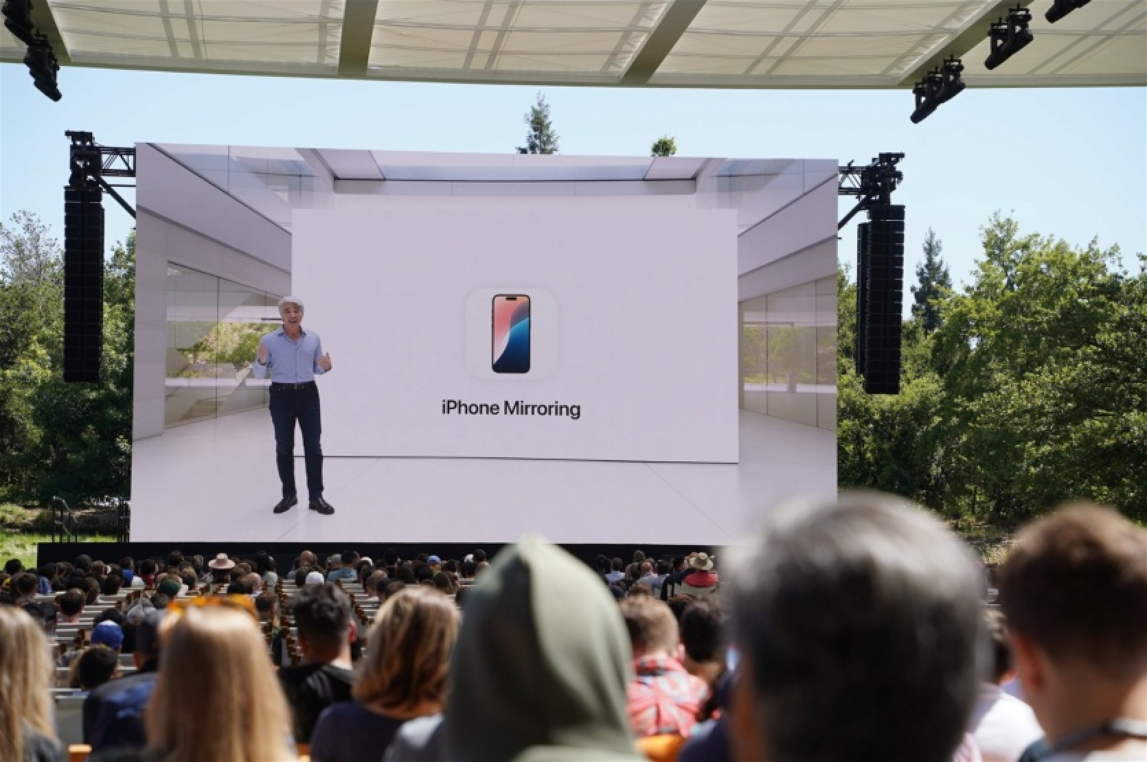 Apple paziņoja par macOS 15 Sequoia ar Apple Intelligence, iPhone spoguļattēlu un starpplatformu paroļu programmatūru