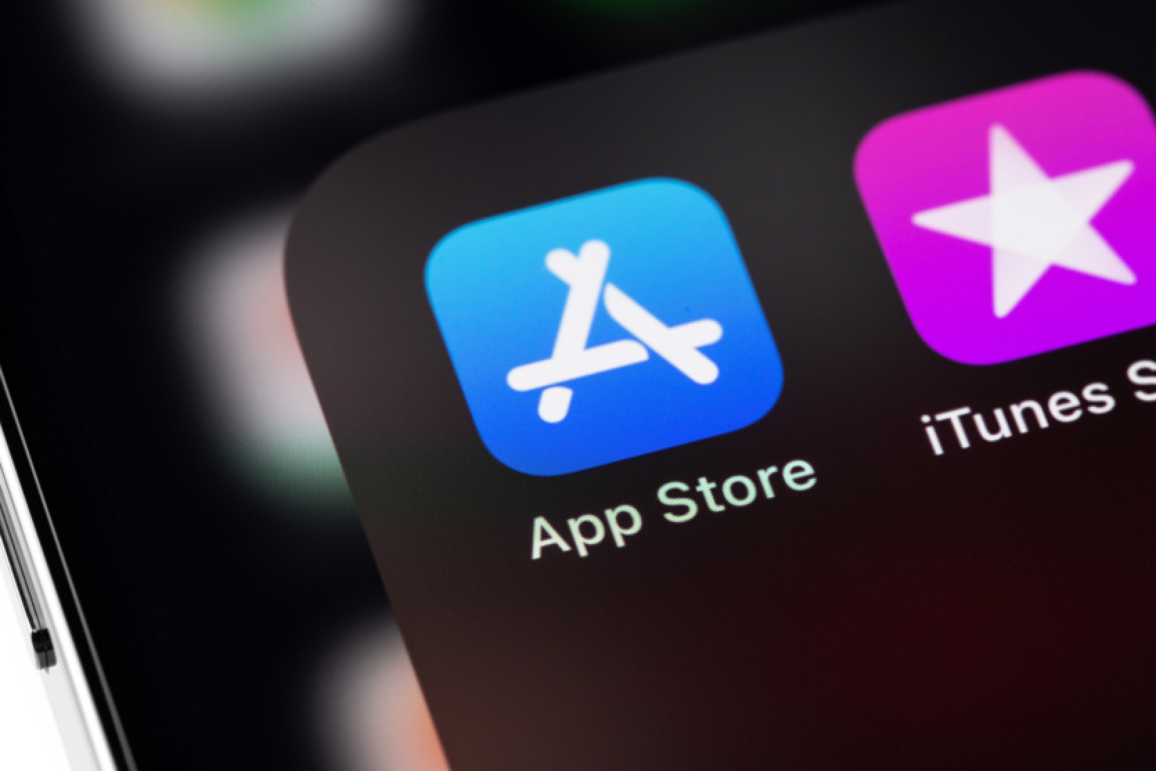 Ardievas App Store. Apple beidzot atļauj lejupielādēt lietotnes no trešo pušu vietnēm ES