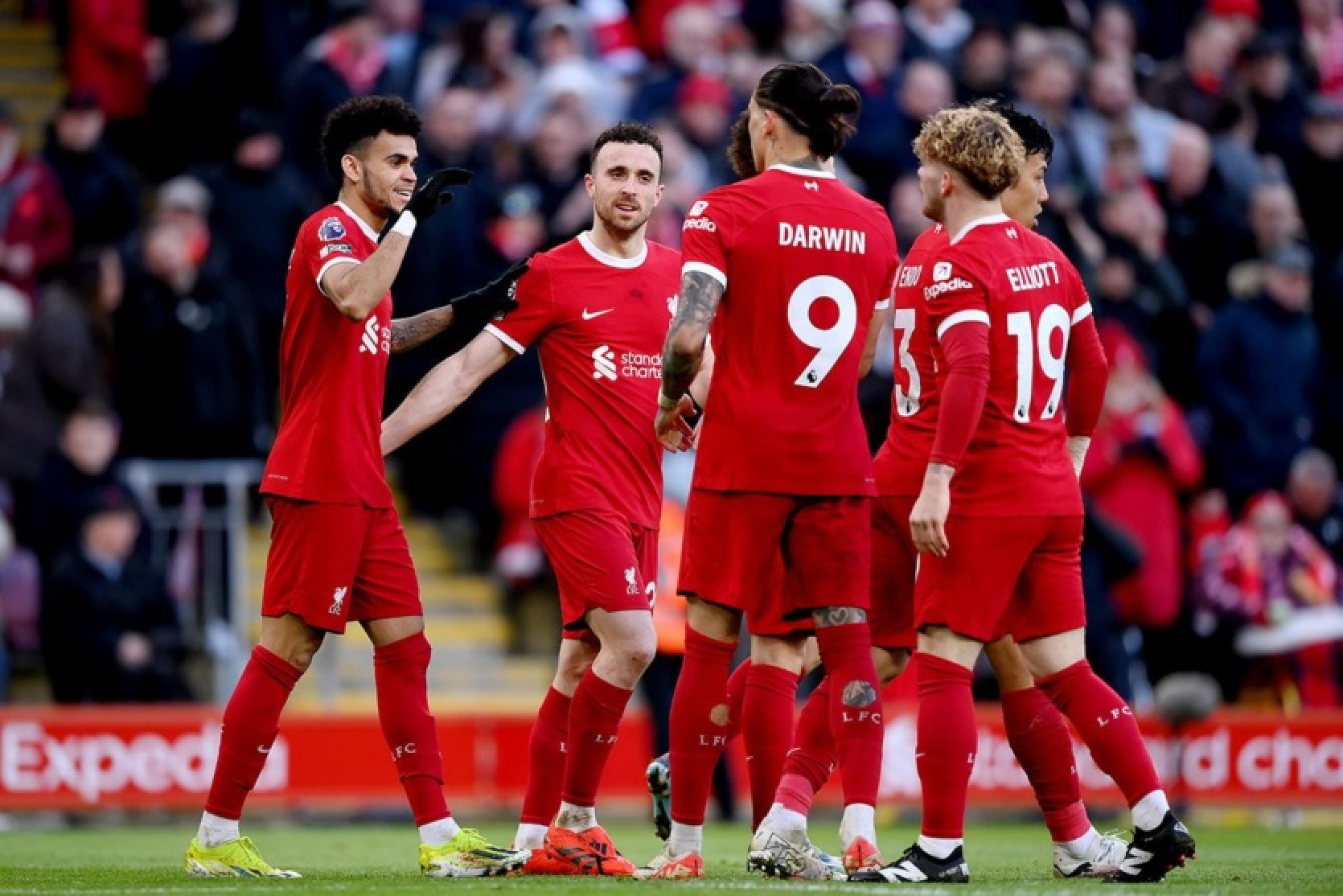 Google Deepmind un Liverpool FC ir izveidojuši ar mākslīgo intelektu darbināmu futbola treneri.