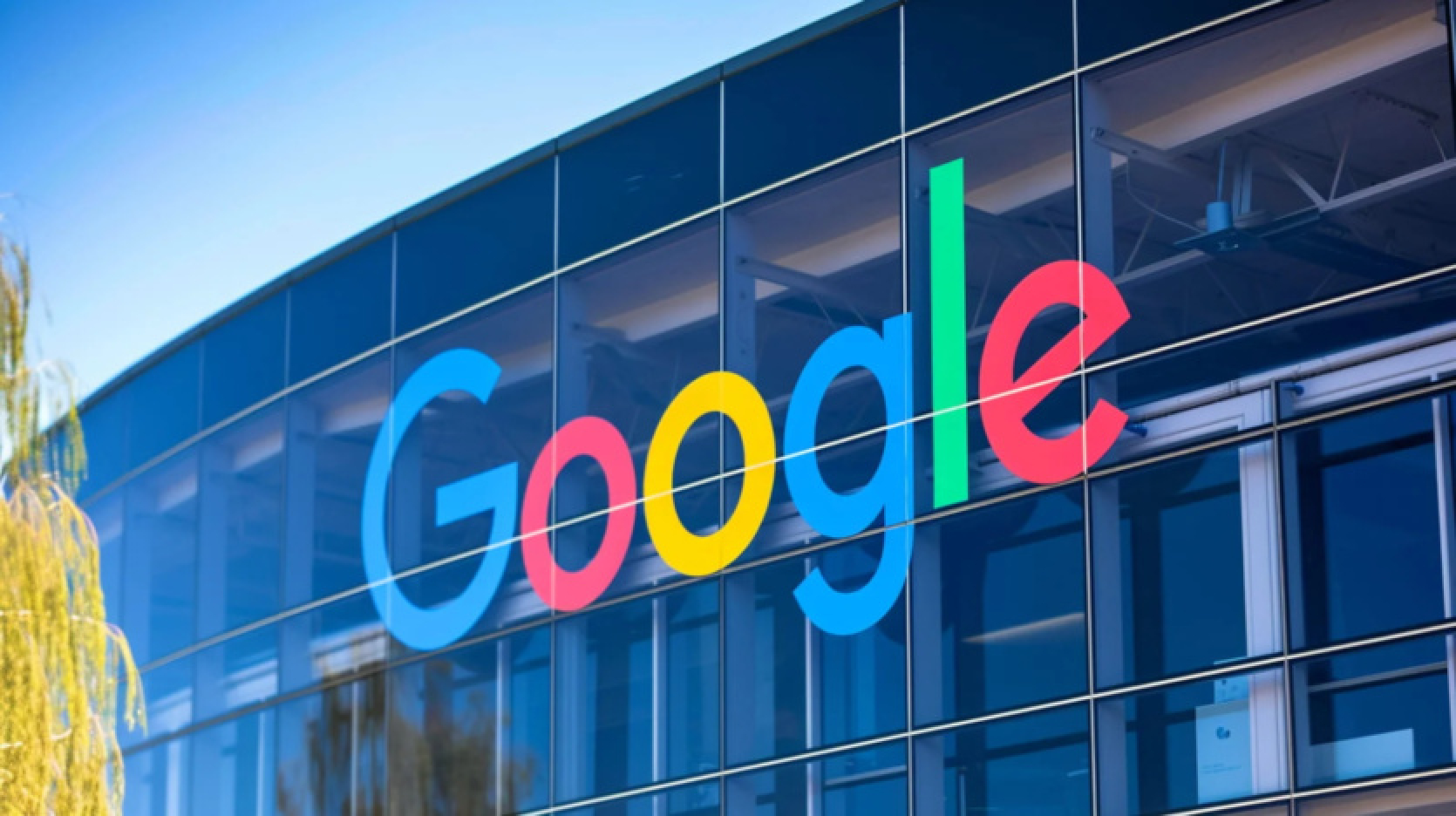 Google vērtība ir pārsniegusi 2 triljonus ASV dolāru - uzņēmums paziņoja par pirmo dividenžu izmaksu 25 gadu laikā.