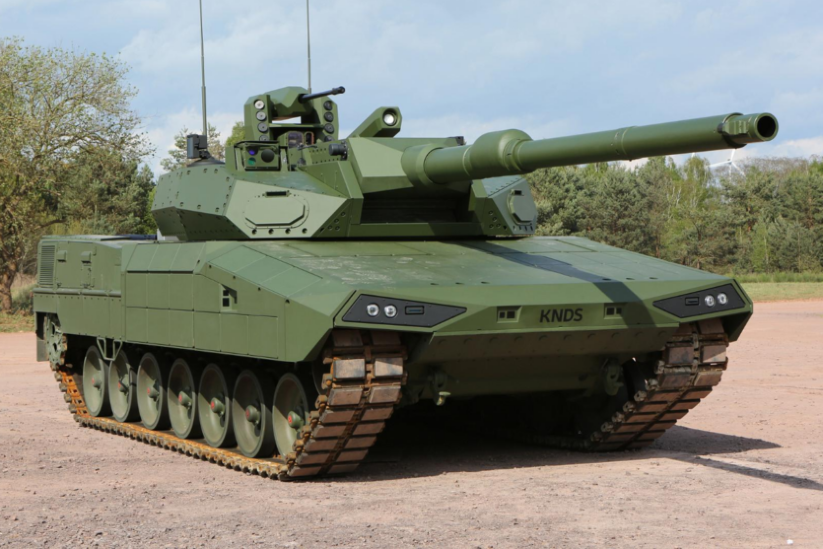 Leopard 2A-RC 3.0 - atklāts KNDS bezpilota torņa tanks