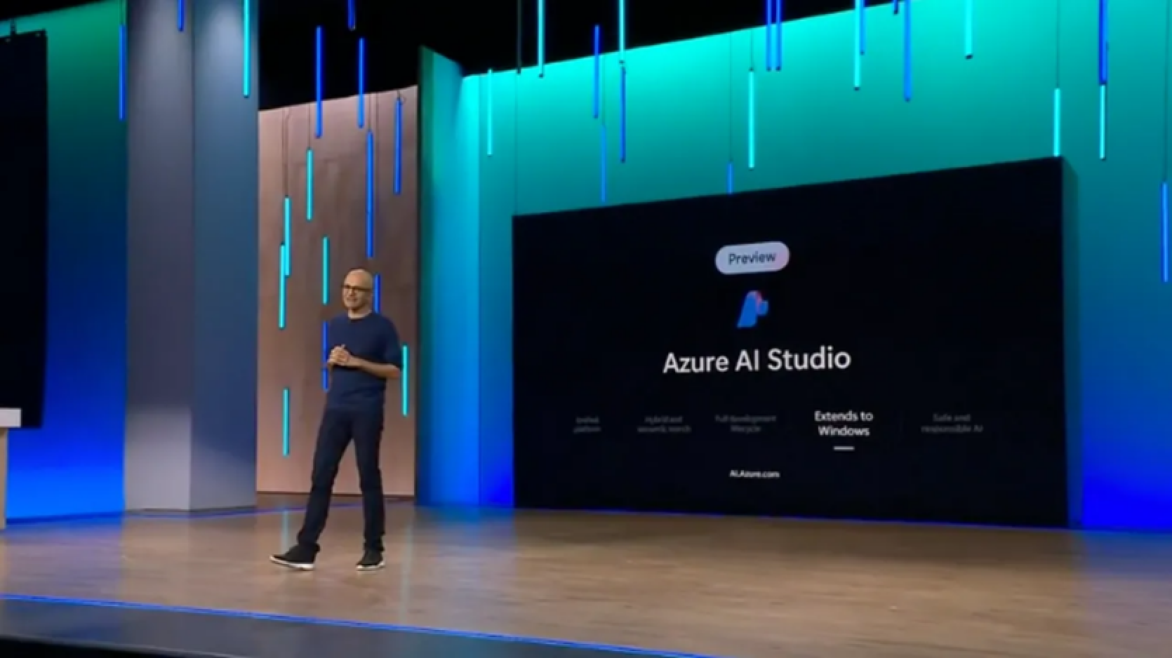 Microsoft jaunā drošības sistēma "noķer" halucinācijas Azure klientu mākslīgā intelekta programmās