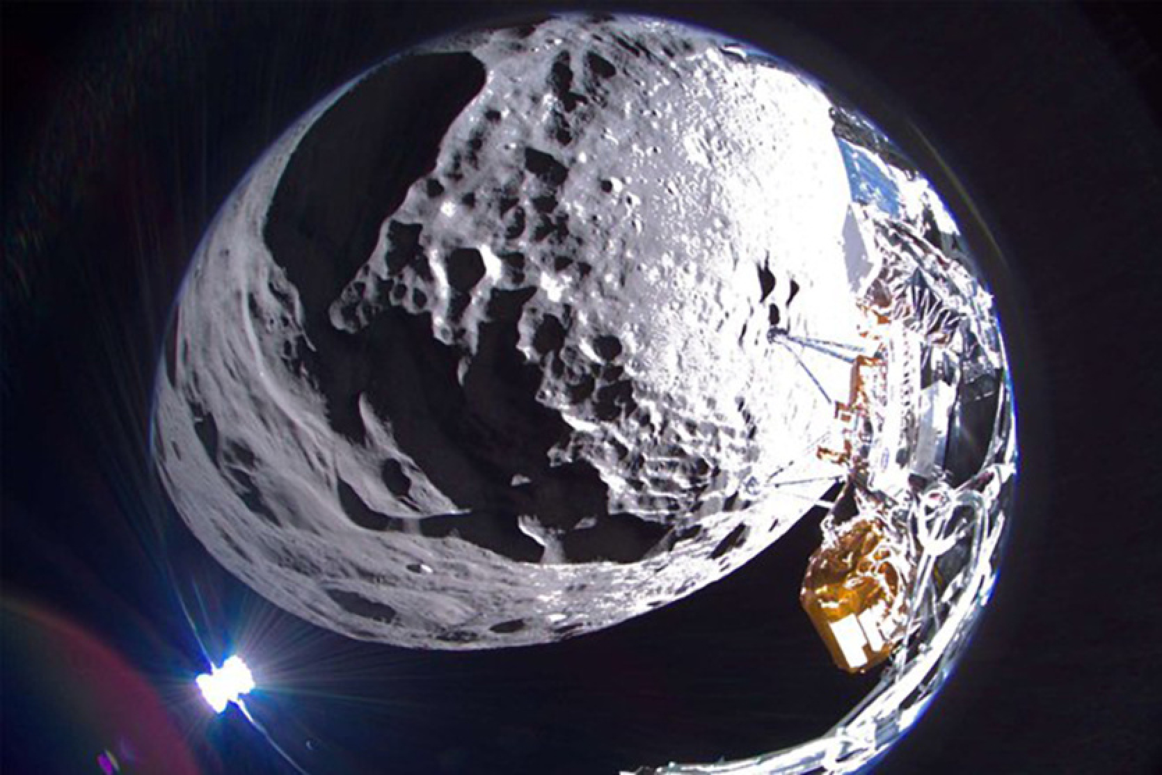 Odiseja misija uz Mēnesi gandrīz cieta avāriju izslēgta slēdža dēļ - izglāba veiksme un prasme