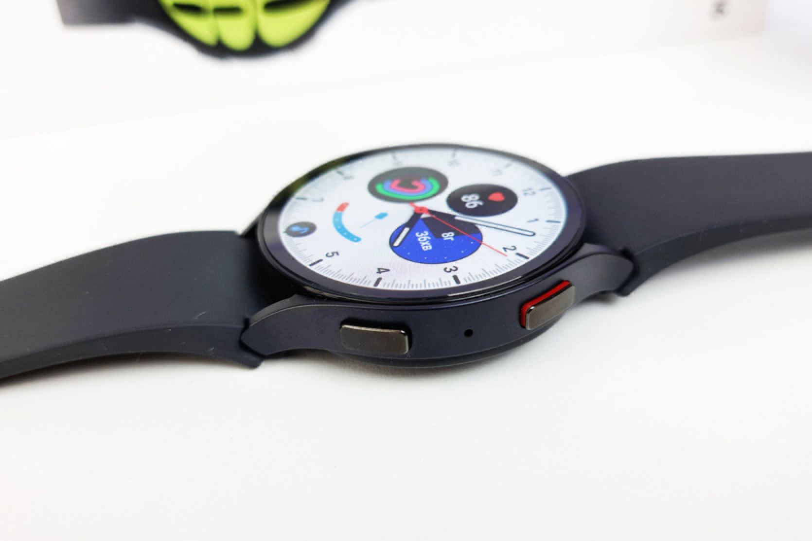 Samsung Galaxy Watch FE "uzmirdzēja" IMEI datu bāzē - būs pieejams visā pasaulē