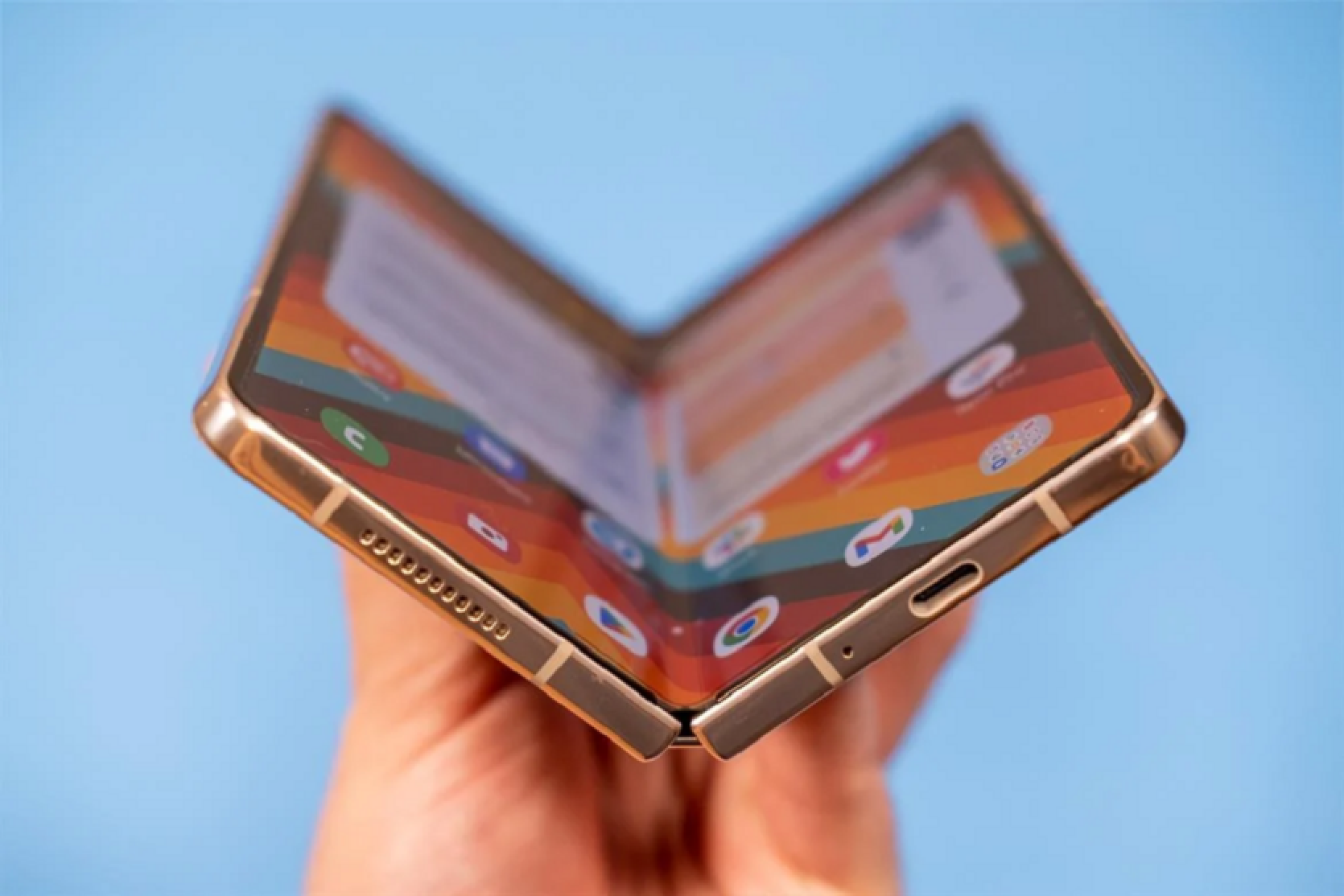 Samsung Galaxy Z Fold 6 saņems Snapdragon 8 Gen 3 mikroshēmu, 12 GB RAM un ievērojami palielinās daudzkodolu veiktspēju