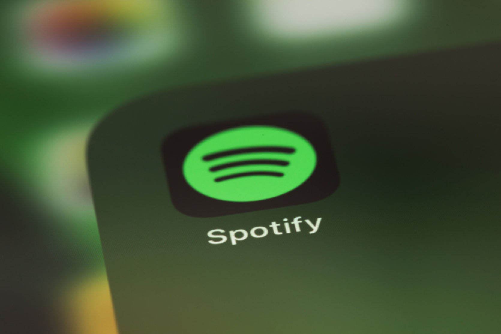 Spotify ir palielinājis savu maksas lietotāju bāzi līdz 239 miljoniem (par 14% vairāk nekā gadu iepriekš) un plāno vēl vienu cenu kāpumu.
