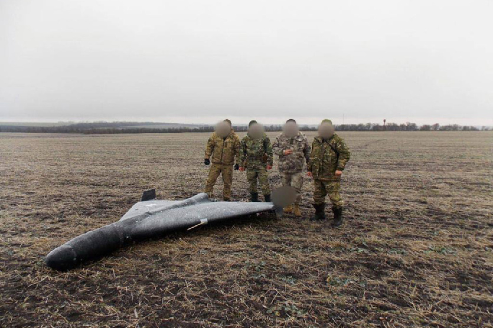 Tālvadības pults atbruņoti Shaheds nokrīt laukā - deputāts saka, ka REB var izvietot raķetes