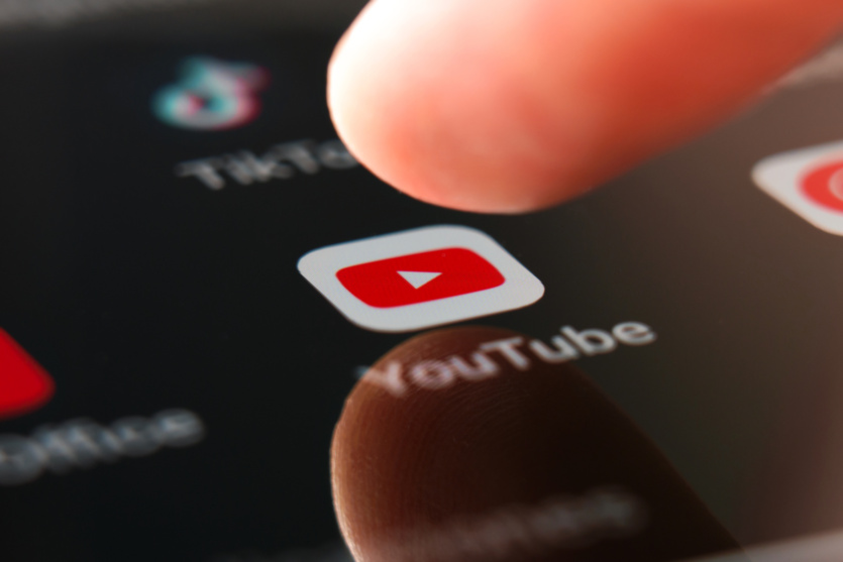 YouTube atgriež Premium Lite tarifu, bet ne šādā veidā un ne visur citur