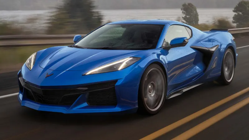 Vēsturē jaudīgākais sērijveida Chevrolet Corvette: paziņots ZR1 modeļa
      izlaišanas datums